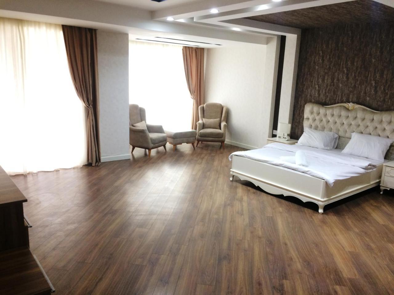 Park Azure Apartment Deluxe 2 Bedroom バクー エクステリア 写真