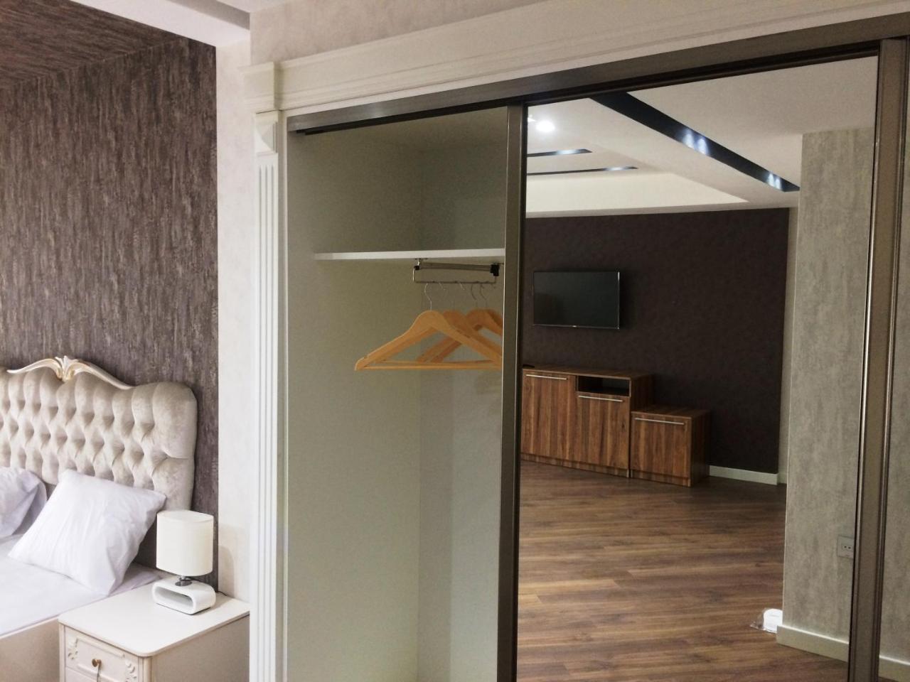 Park Azure Apartment Deluxe 2 Bedroom バクー エクステリア 写真