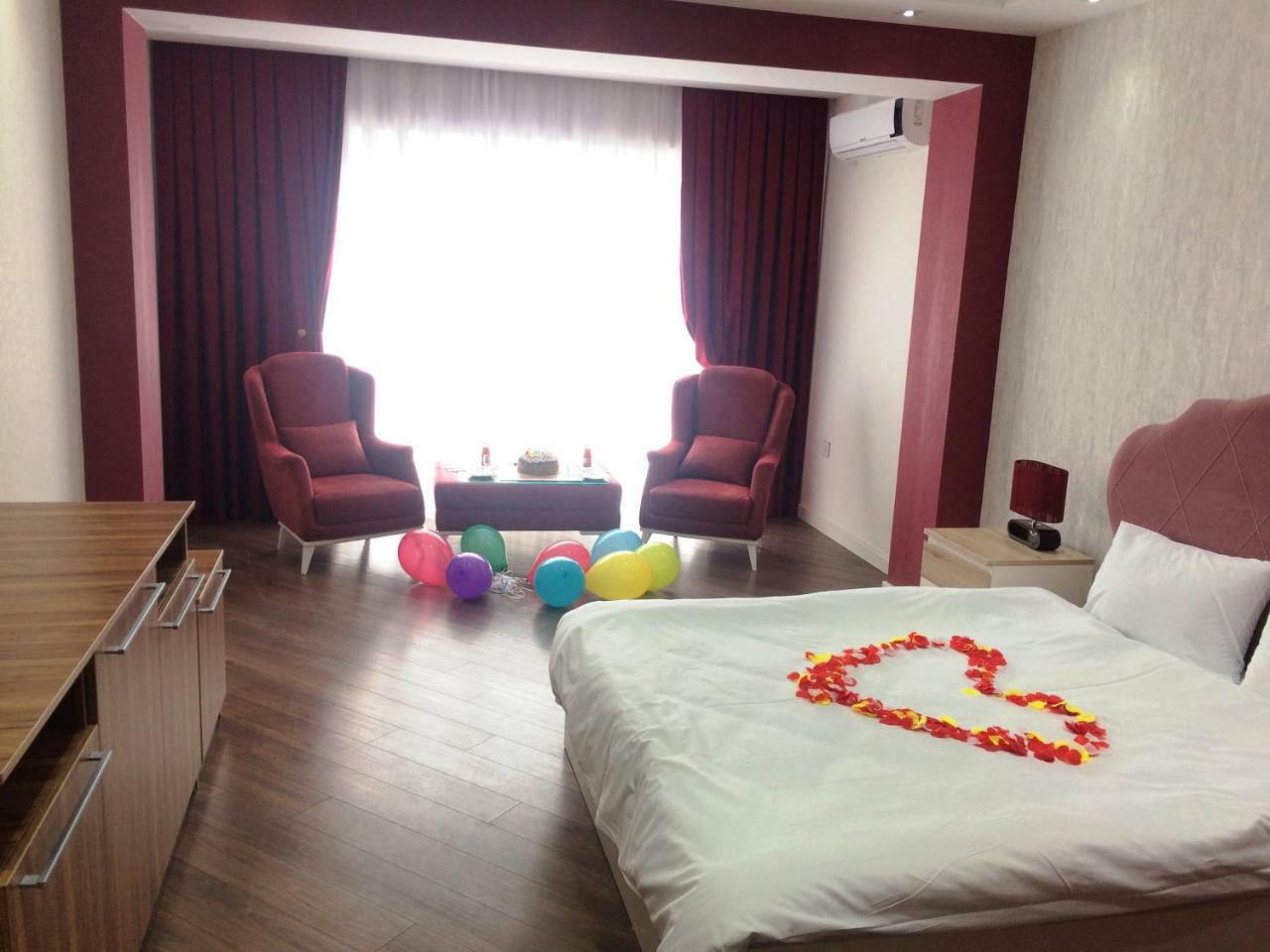 Park Azure Apartment Deluxe 2 Bedroom バクー エクステリア 写真